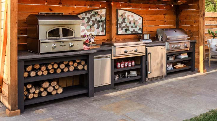 Amanda Paa's Outdoor Kitchen: A Fusion of Design and Culinary Excellence